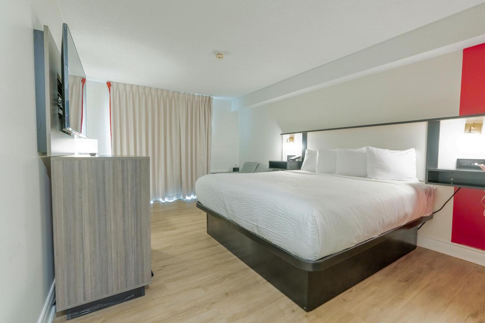 Motel Ramada By Wyndham Kingston Exterior foto
